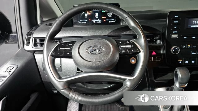 Hyundai Staria 2023 Серебряный из Кореи, фото 5