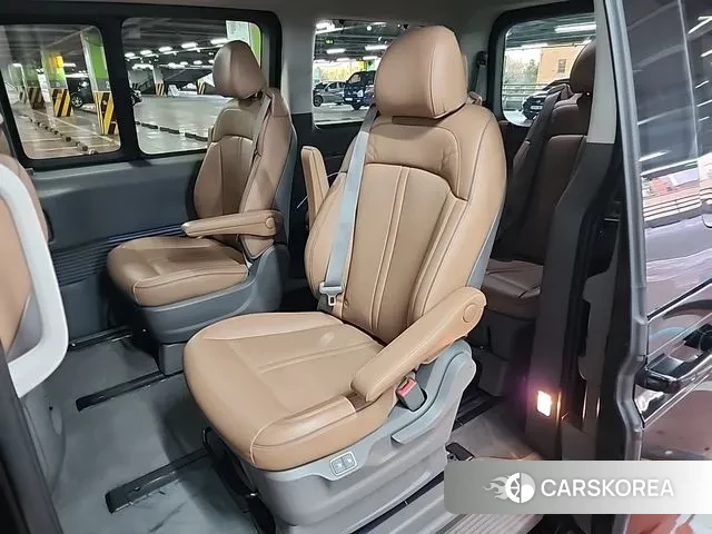 Hyundai Staria 2021 Черный из Кореи, фото 5