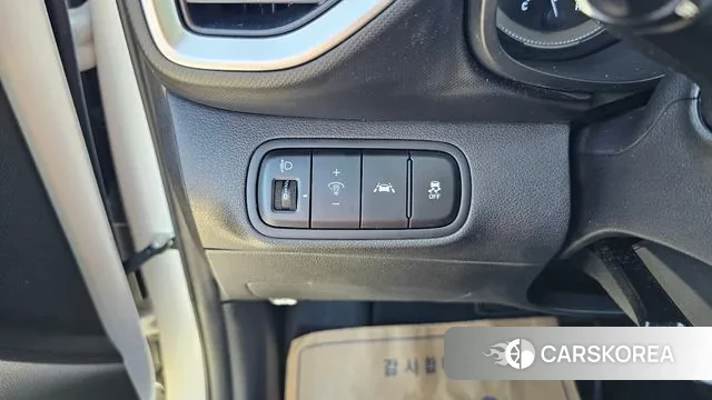 Hyundai Venue 2019 Белый из Кореи, фото 5