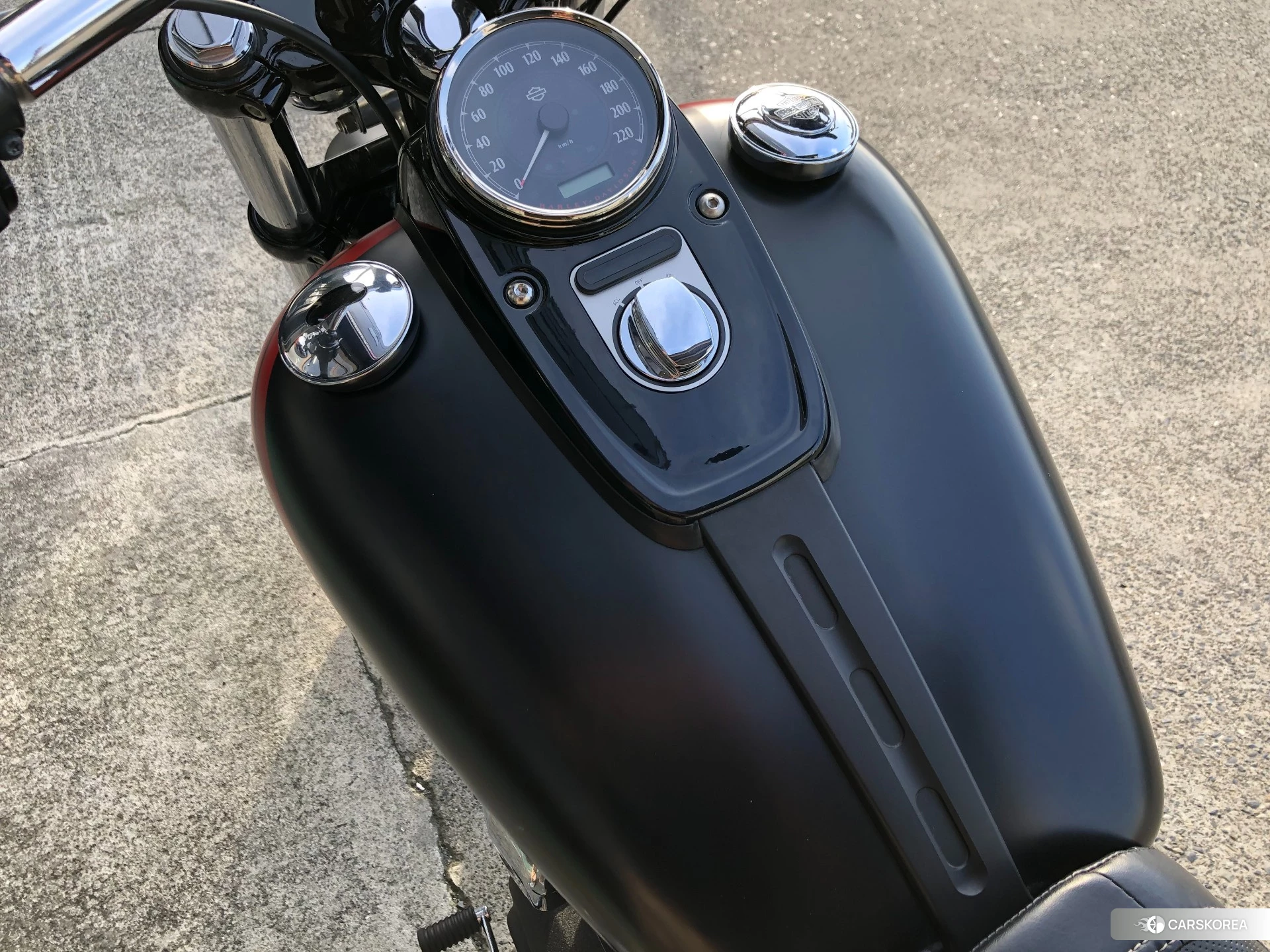 Harley-Davidson Dyna Fat Bob FXDF1580 2016 из Японии, фото 4