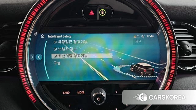 Mini Cooper 2023 Белый из Кореи, фото 5