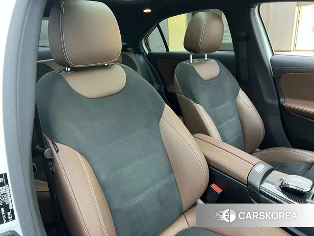 Mercedes-Benz Class A 2021 Белый из Китая, фото 5