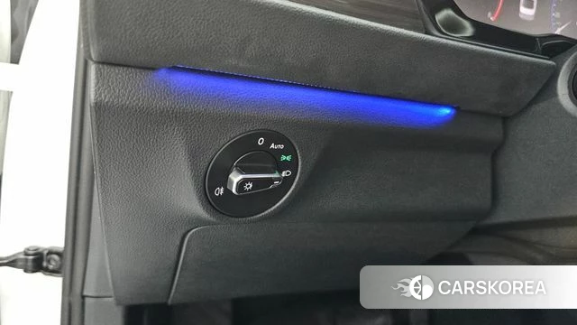 Volkswagen 7th Generation of Jetta 2024 Белый из Кореи, фото 5
