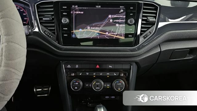 Volkswagen T-Roc 2021 Светло-серебряный цвет из Кореи, фото 5