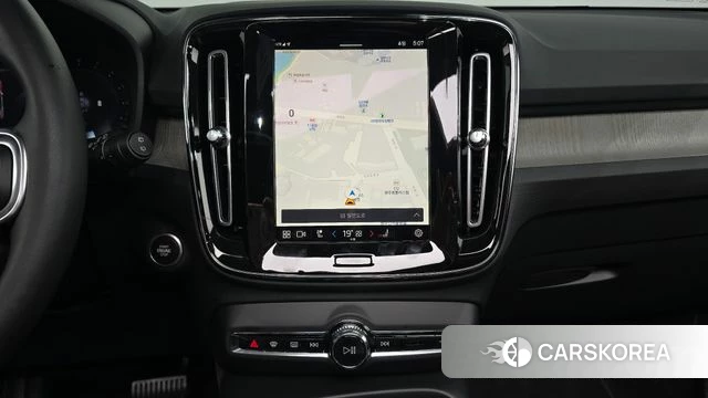 Volvo XC40 2022 Белый из Кореи, фото 5