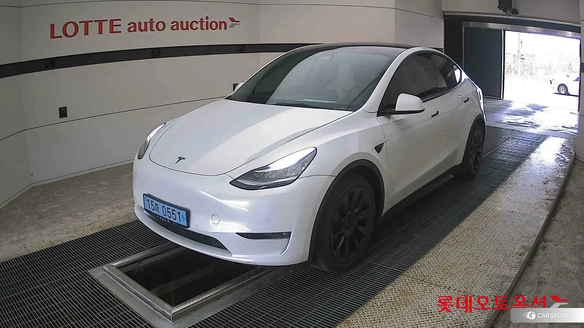 Tesla Model Y Long Range 2022 Pearl White Multi-coat из Кореи, фото 5