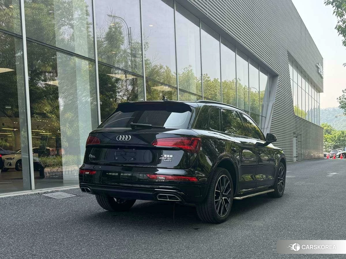 Audi Q5L 2023 Черный из Китая, фото 5