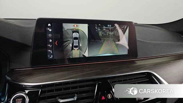 BMW 5 Series (G30) 2018 Серебристо-серый из Кореи, фото 5
