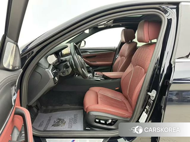 BMW 5 series 2023 Черный из Китая, фото 5