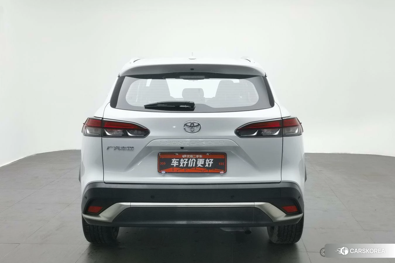 Toyota Frontlander 2022 Белый из Китая, фото 5