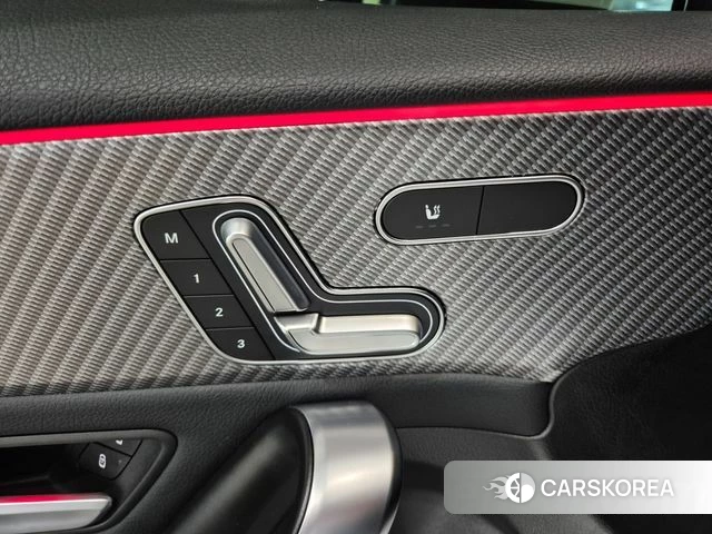 Mercedes-Benz A-Class W177 2025 Белый из Кореи, фото 5