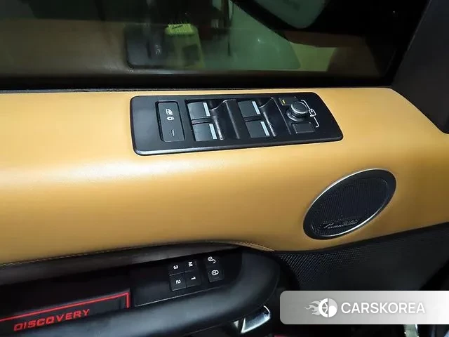 Land Rover Discovery 5 2019 Черный из Кореи, фото 5