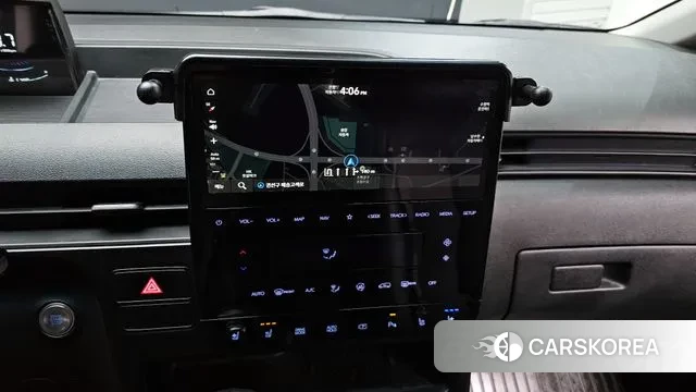 Hyundai Staria 2023 Белый из Кореи, фото 5