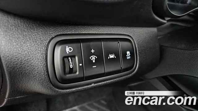 Hyundai Venue 2020 Красный из Кореи, фото 5