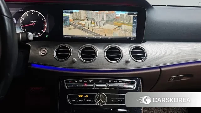 Mercedes-Benz E-Class W213 2020 Черный из Кореи, фото 5