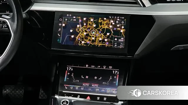 Audi e-Tron 2021 Белый из Кореи, фото 5