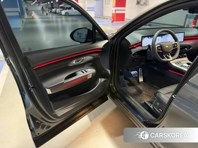 Genesis GV70 2026 Серый из Кореи, фото 5