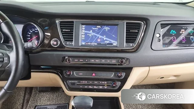 Kia The New Carnival 2019 Белый из Кореи, фото 5