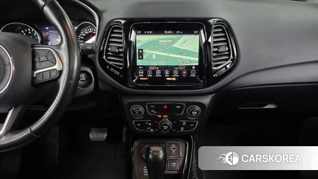 Jeep Compass 2nd Generation 2019 Белый из Кореи, фото 5