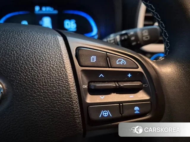 Hyundai Venue 2023 Белый из Кореи, фото 5