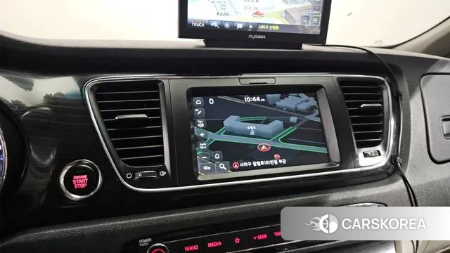 Kia The New Carnival 2019 Серебряный из Кореи, фото 5