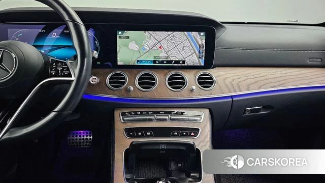 Mercedes-Benz E-Class W213 2021 Белый из Кореи, фото 5