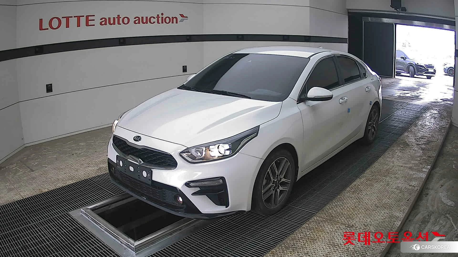 Kia K3 2019 Белый из Кореи, фото 5