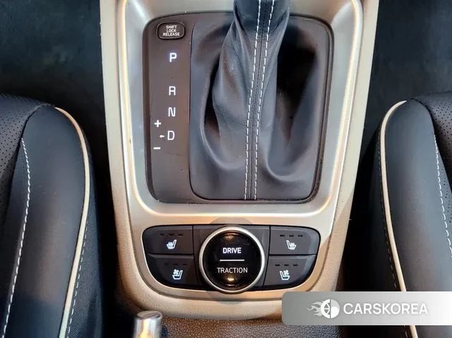 Hyundai Venue 2021 Белый из Кореи, фото 5