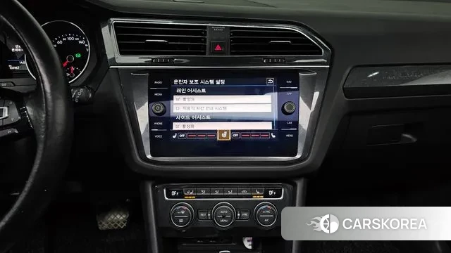 Volkswagen Tiguan second Generation 2018 Белый из Кореи, фото 5