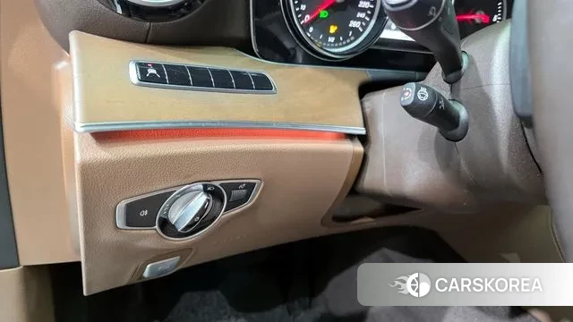 Mercedes-Benz E-Class W213 2020 Белый из Кореи, фото 5