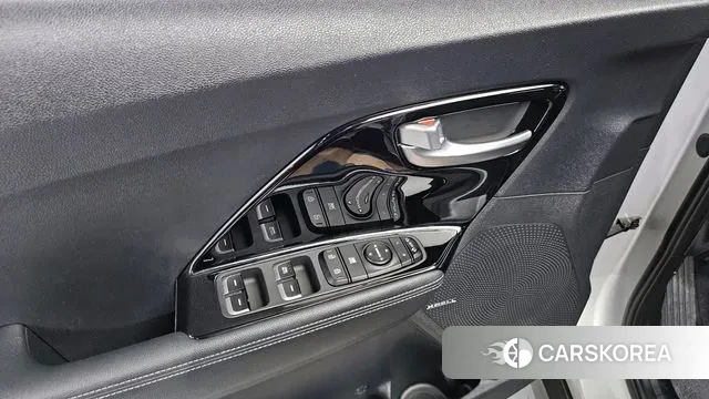 Kia Niro EV 2021 Серебряный из Кореи, фото 5