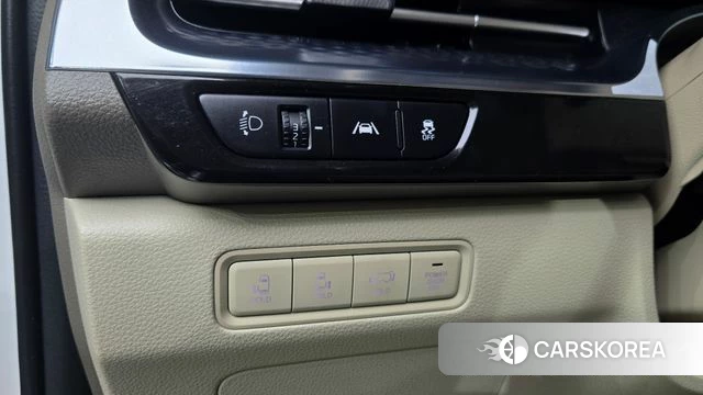 Kia Carnival 4th generation 2022 Белый из Кореи, фото 5