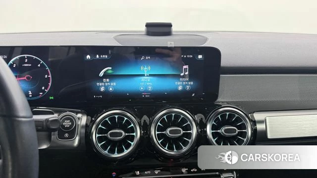 Mercedes-Benz GLB-Class X247 2021 Белый из Кореи, фото 5