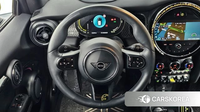 Mini Cooper Electric 2022 Черный из Кореи, фото 5