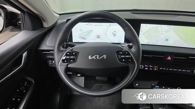Kia EV6 2023 Жемчужный цвет из Кореи, фото 5