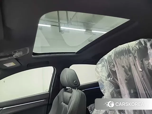 Audi Q3 (F3) 2023 Белый из Кореи, фото 5