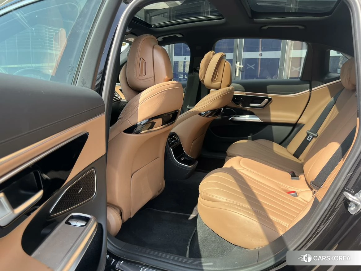 Mercedes-Benz E-class 2023 Черный из Китая, фото 5