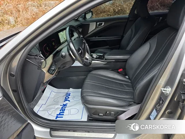 Kia K8 2023 Серебристо-серый из Кореи, фото 5