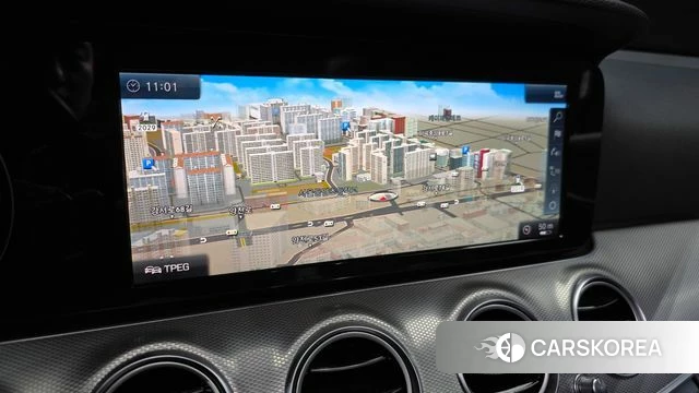 Mercedes-Benz E-Class W213 2018 Синий из Кореи, фото 5