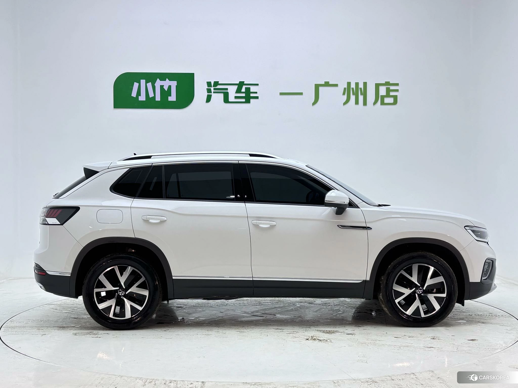 Volkswagen Tanyue 2022 Белый из Китая, фото 5