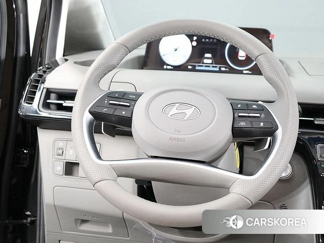 Hyundai Staria 2025 Черный из Кореи, фото 5