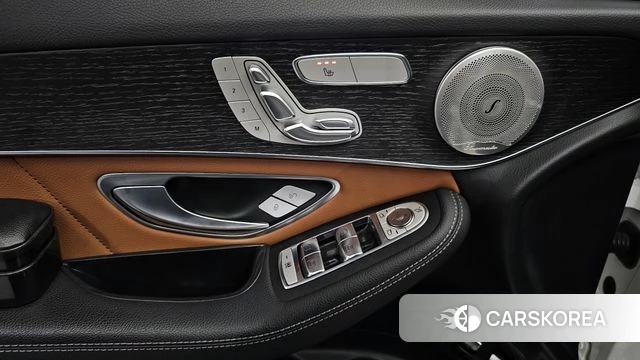 Mercedes-Benz GLC-Class X253 2021 Белый из Кореи, фото 5