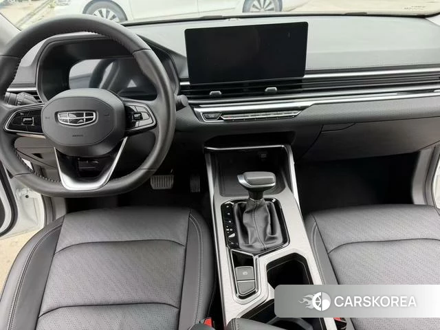 Geely Automobile Emgrand 2023 Белый из Китая, фото 5