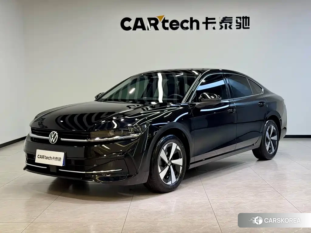 Volkswagen Magotan 2026 Черный из Китая, фото 5