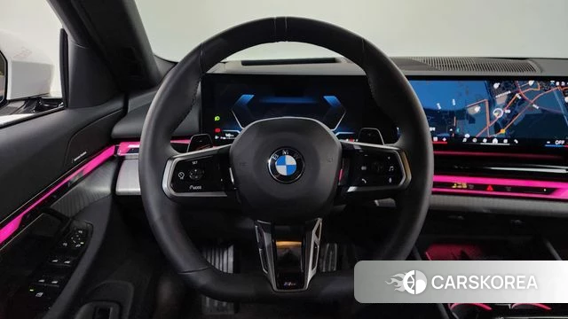 BMW 5 Series (G60) 2025 Белый из Кореи, фото 5