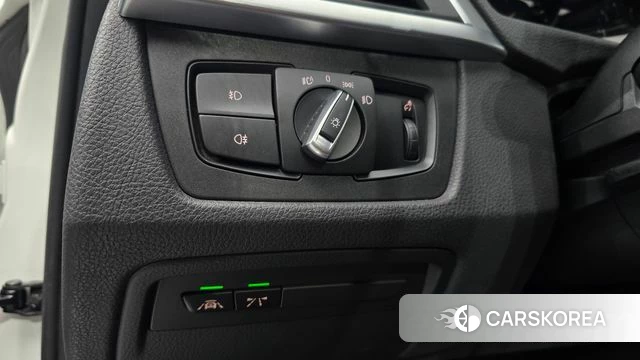 BMW 3 Series (F30) 2018 Белый из Кореи, фото 5