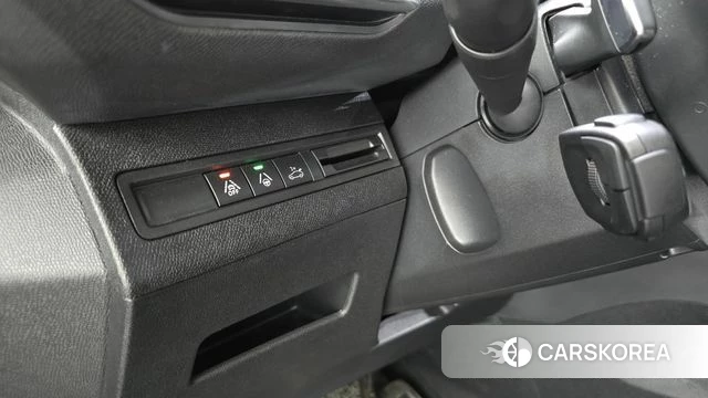 Peugeot 5008 second generation 2021 Оранжевый из Кореи, фото 5