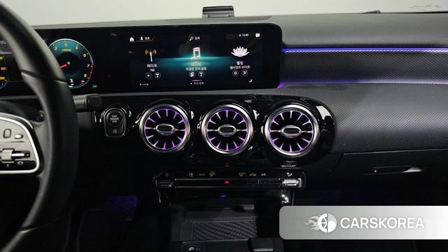 Mercedes-Benz A-Class W177 2021 Белый из Кореи, фото 5