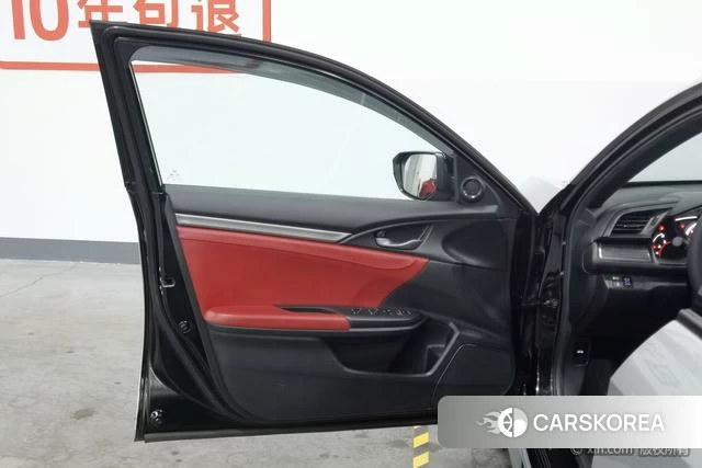 Honda Civic 2022 Серебристо-серый из Китая, фото 5