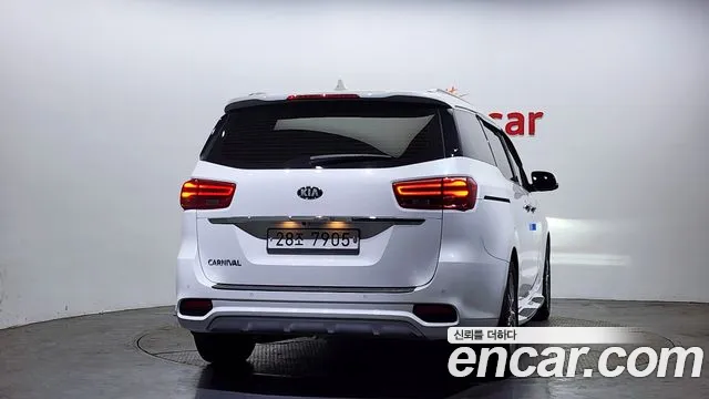 Kia The New Carnival 2019 Белый из Кореи, фото 5